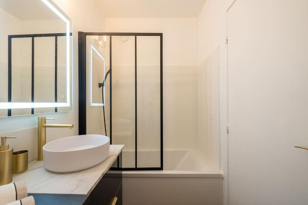 Appartement Cosy Art Deco/ Proche Centre-Ville Nantes Dış mekan fotoğraf